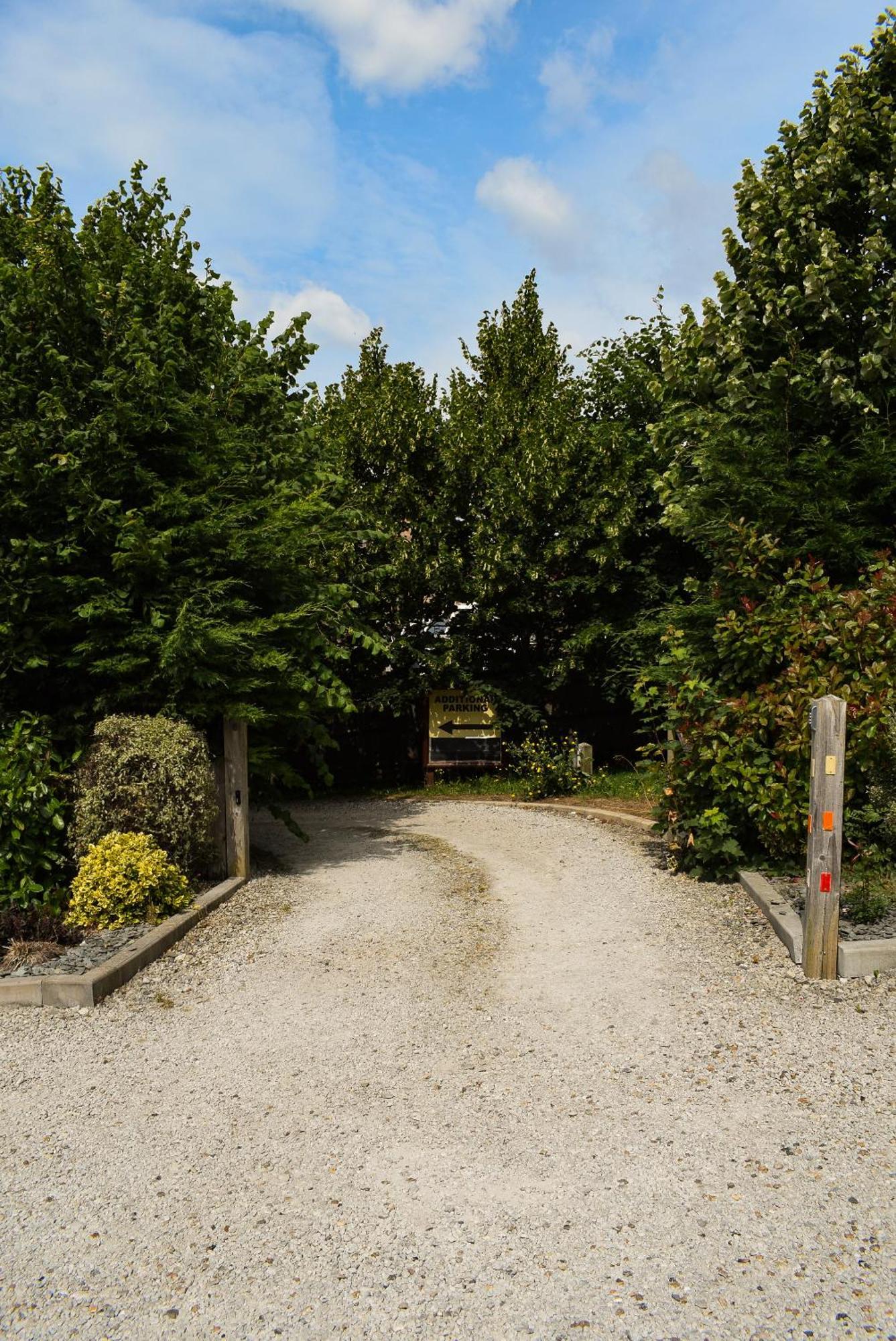 The Black Horse Inn Мейдстън Екстериор снимка