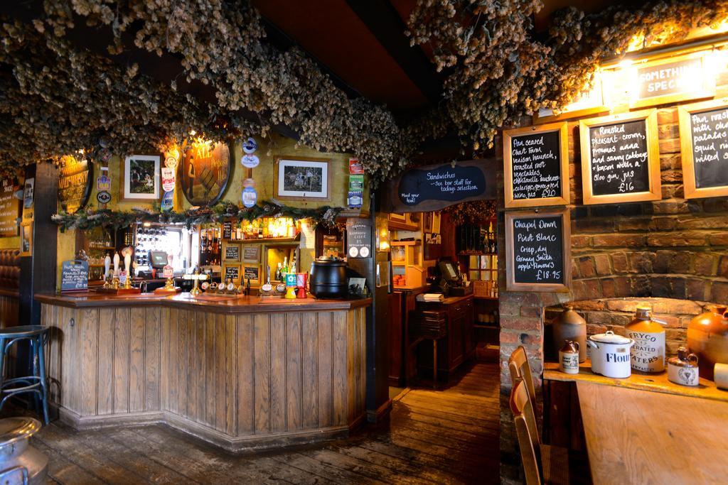 The Black Horse Inn Мейдстън Екстериор снимка
