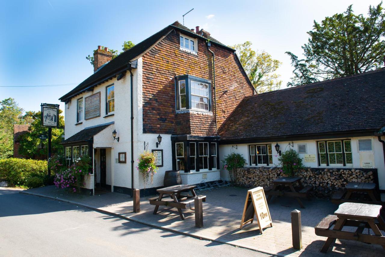 The Black Horse Inn Мейдстън Екстериор снимка